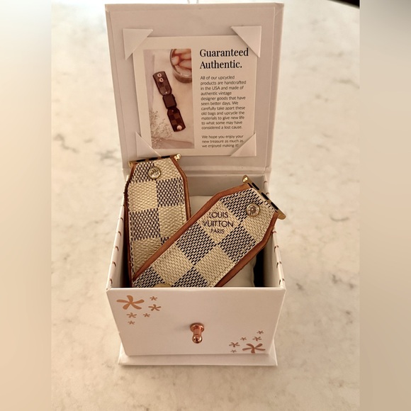 Spark*l Bands Louis Vuitton Damier Azur Bow Band, XS, Apple Watch Band 38/40mm - Picture 15 of 15